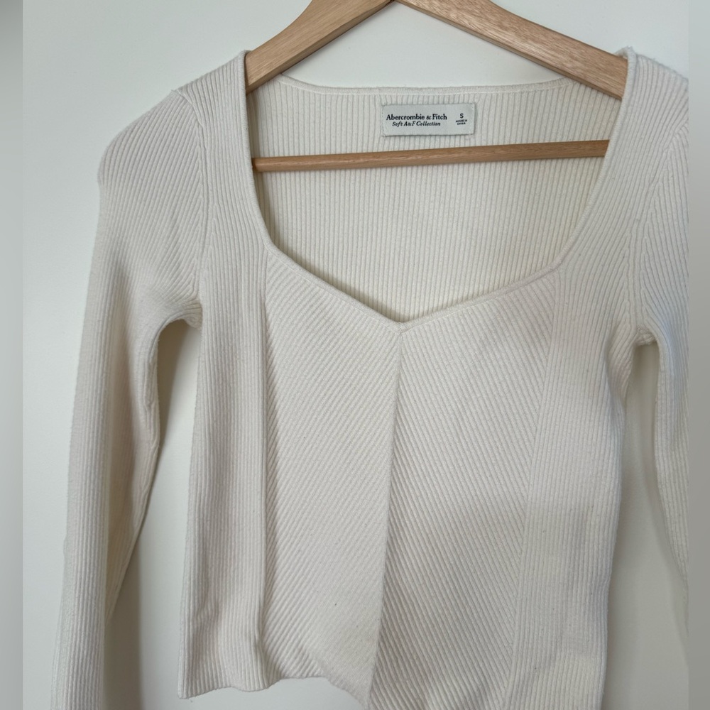 Abercrombie long sleeve top